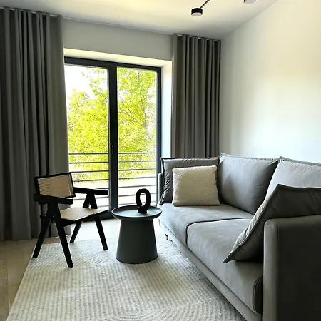 דירה Brand New With Balcony And Free Parking *