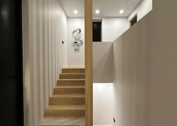 Brand New With Balcony And Free Parking Апартаменты